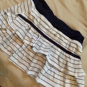 Lulu lemon run skirt size 4